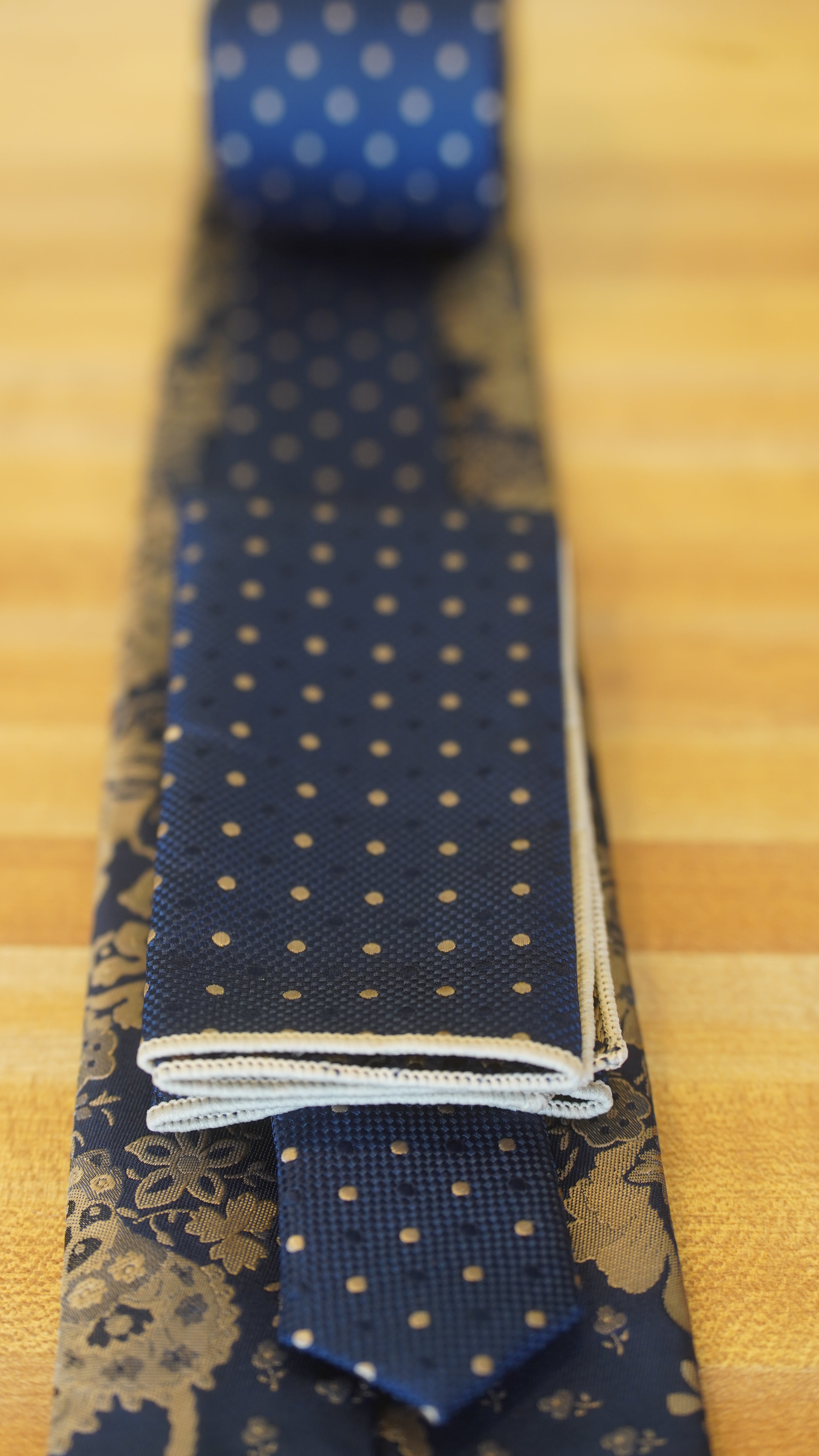 Tie - Navy Blue & Gold